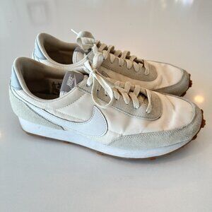 Nike Daybreak white sneakers